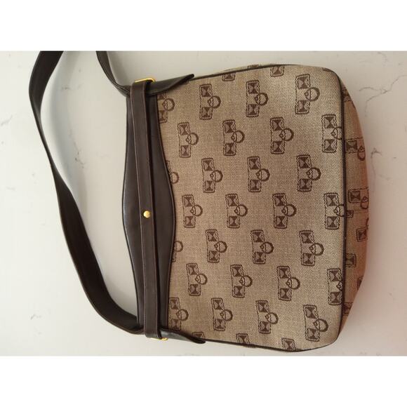 Morris moscovitz! Beautiful vintage purse, clasp w/ strap that wraps around. - Picture 11 of 13